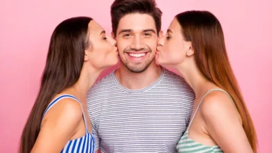 Throuple