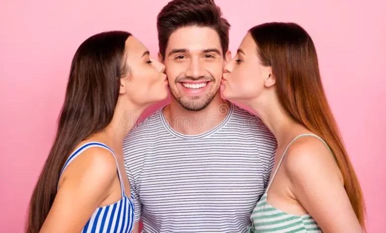 Throuple